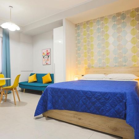 Le Stanze Di Mami Apartment Salerno Bagian luar foto
