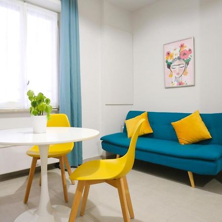 Le Stanze Di Mami Apartment Salerno Bagian luar foto