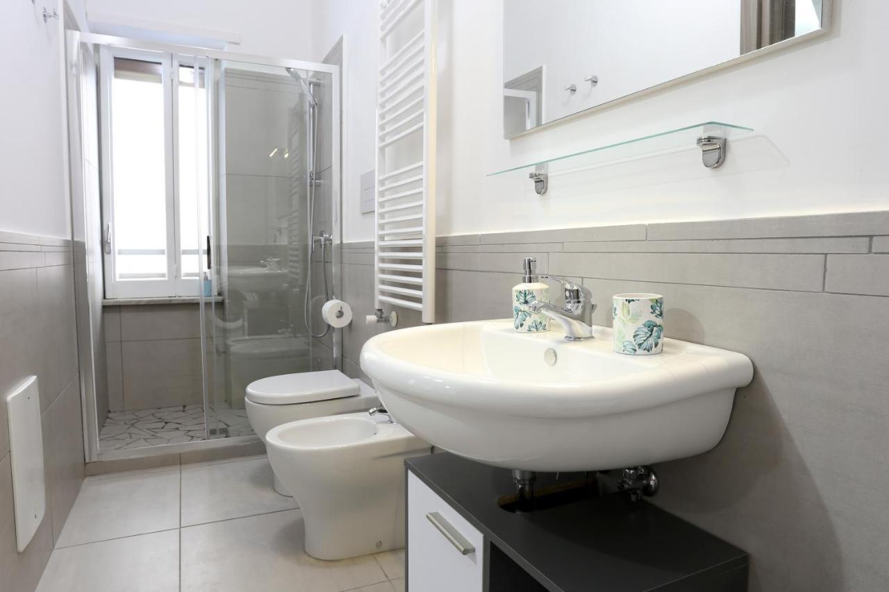 Le Stanze Di Mami Apartment Salerno Bagian luar foto