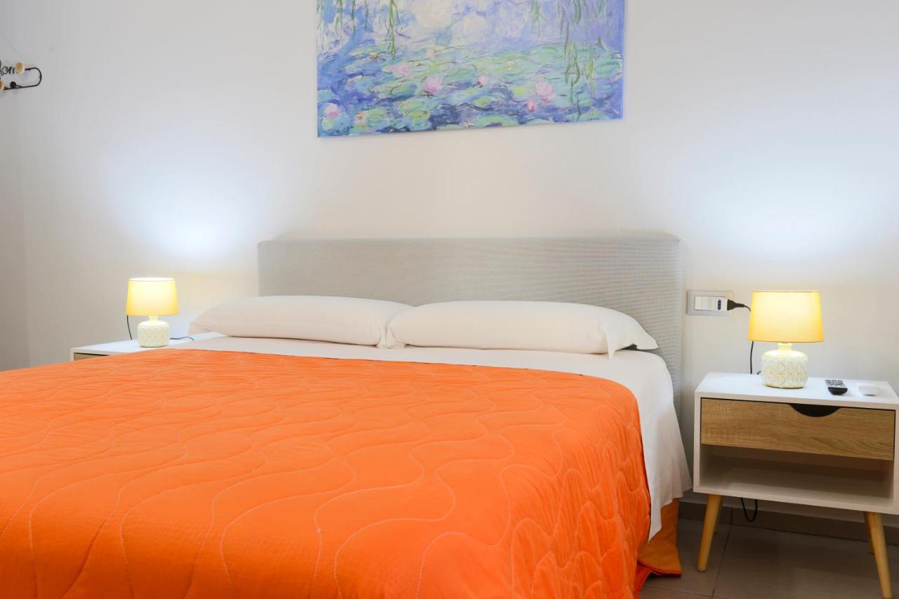 Le Stanze Di Mami Apartment Salerno Bagian luar foto