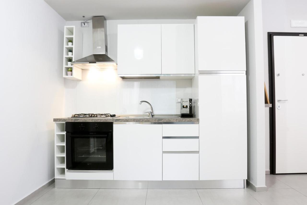 Le Stanze Di Mami Apartment Salerno Bagian luar foto