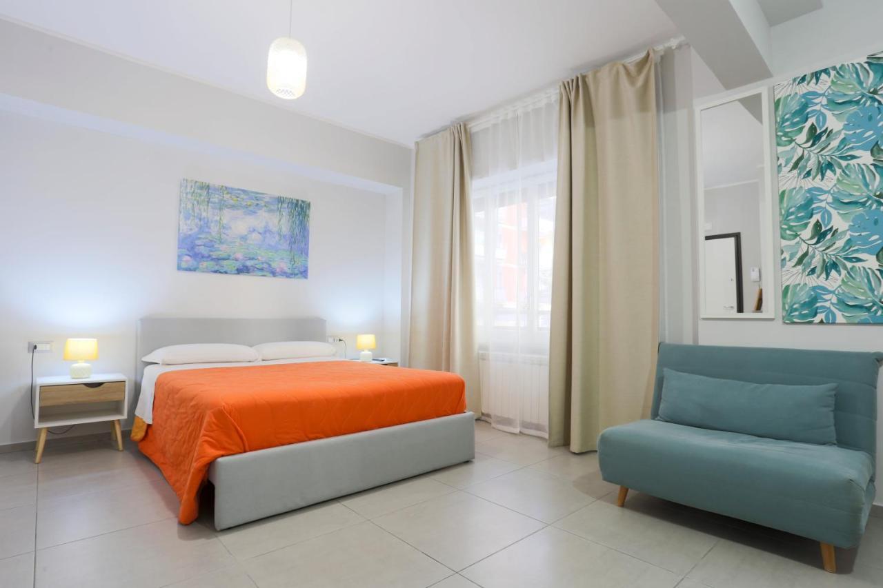 Le Stanze Di Mami Apartment Salerno Bagian luar foto